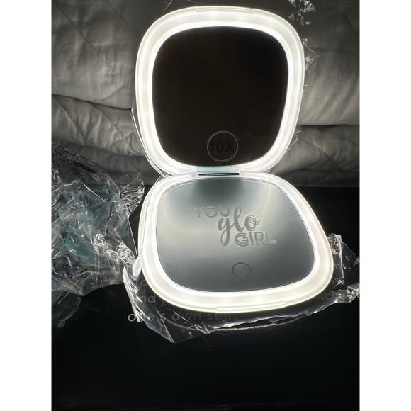 Glo Tech LED Compact Mirror, White - Picture 7 of 8